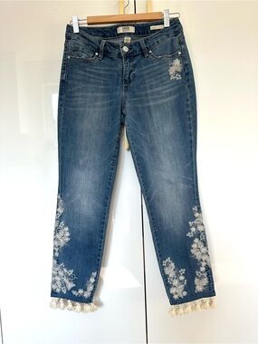 Vintage America Boho capri Embroidered Crop Jeans small